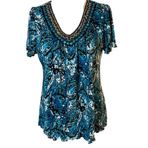 Essentials women’s V-neck blouse size 0X